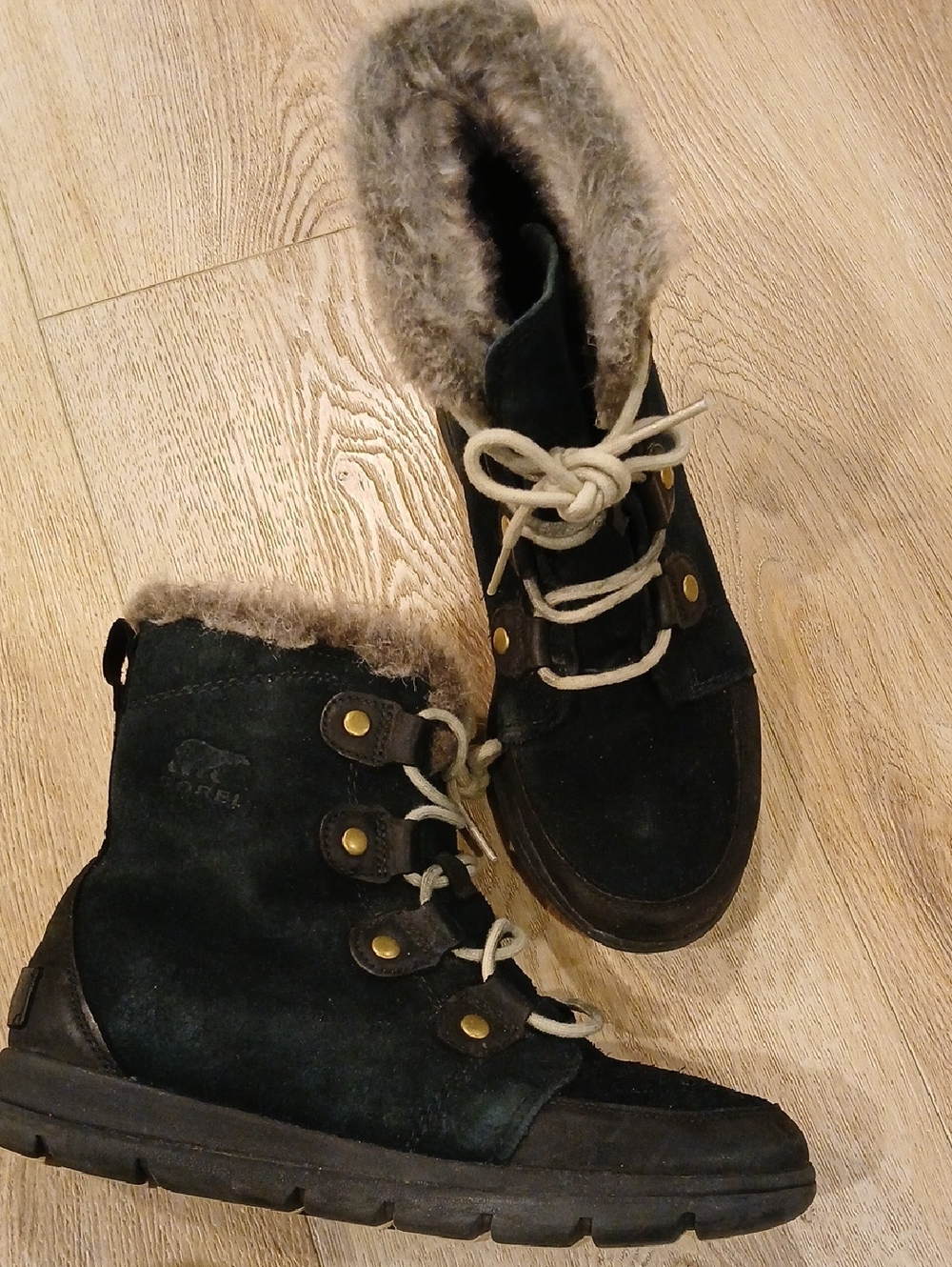 Sorel Black Suede Faux-Fur Trim Lace-Up Winter Boots 9.5